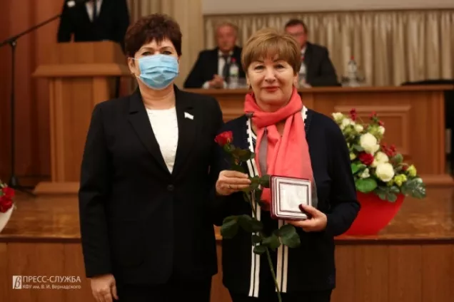 Парламентарии Крыма поздравили медицинскую академию имени С.И. Георгиевского с 90-летием