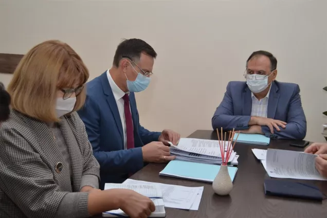 Комитет по бюджету согласовал инициативы в повестку дня очередной сессии ЗСК