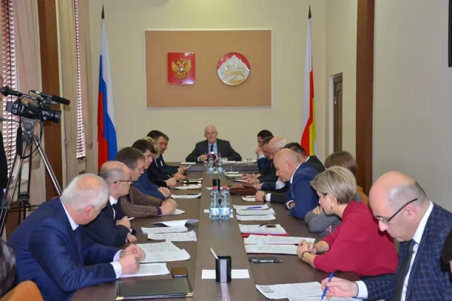 Заседание Комитета по комитета по бюджету, налогам, собственности и кредитным организациям