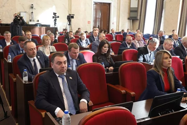 Депутаты ЗСК приняли в окончательном, втором чтении новый краевой закон о семеноводстве.