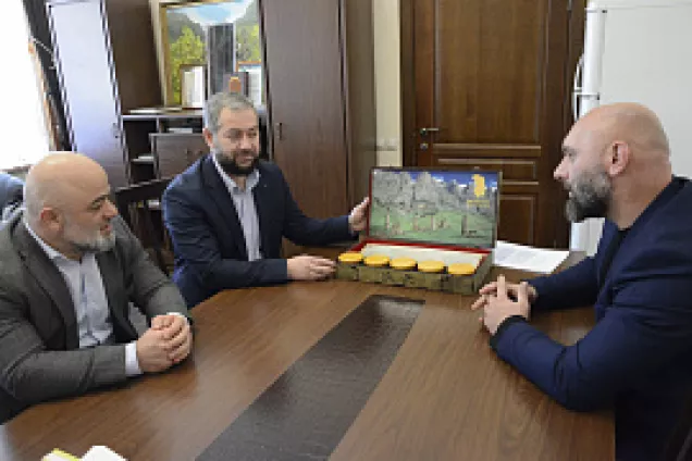 Законодатели КЧР и Ингушетии обсудили вопросы взаимодействия парламентов двух братских республик