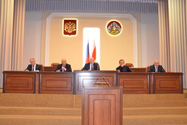 В Парламенте РСО-Алания прошли публичные слушания по проекту закона о республиканском бюджете на 2020 год и плановый период 2021 и 2022 годов.