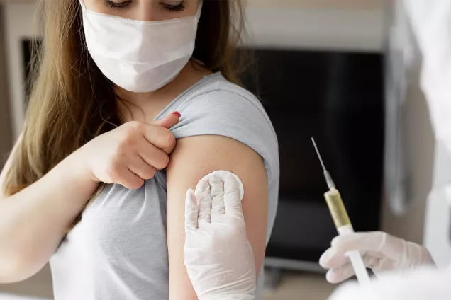 Как сделать бесплатную прививку в частной клинике