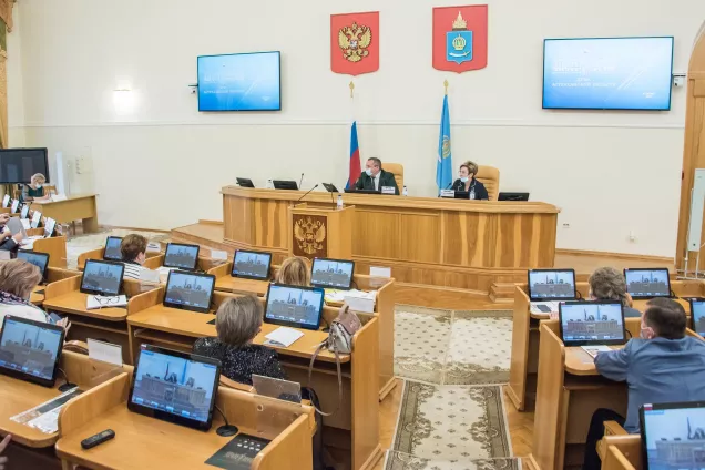 Проект бюджета прошел публичные слушания в Думе Астраханской области