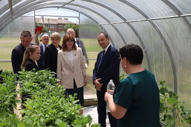 Кубанские депутаты оценили темпы развития социальной сферы Гулькевичского района