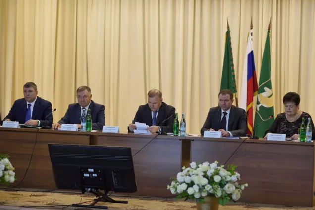 Депутаты Госсовета – Хасэ РА приняли участие в работе сессии Совета народных депутатов МО «Красногвардейский район»