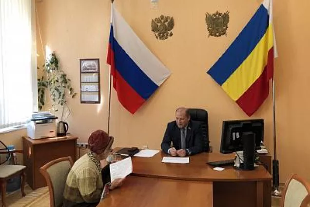 Александр Скрябин провел личный прием граждан в Общественной приемной Губернатора Ростовской области